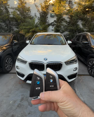 Chaves presenciais programadas para BMW X1